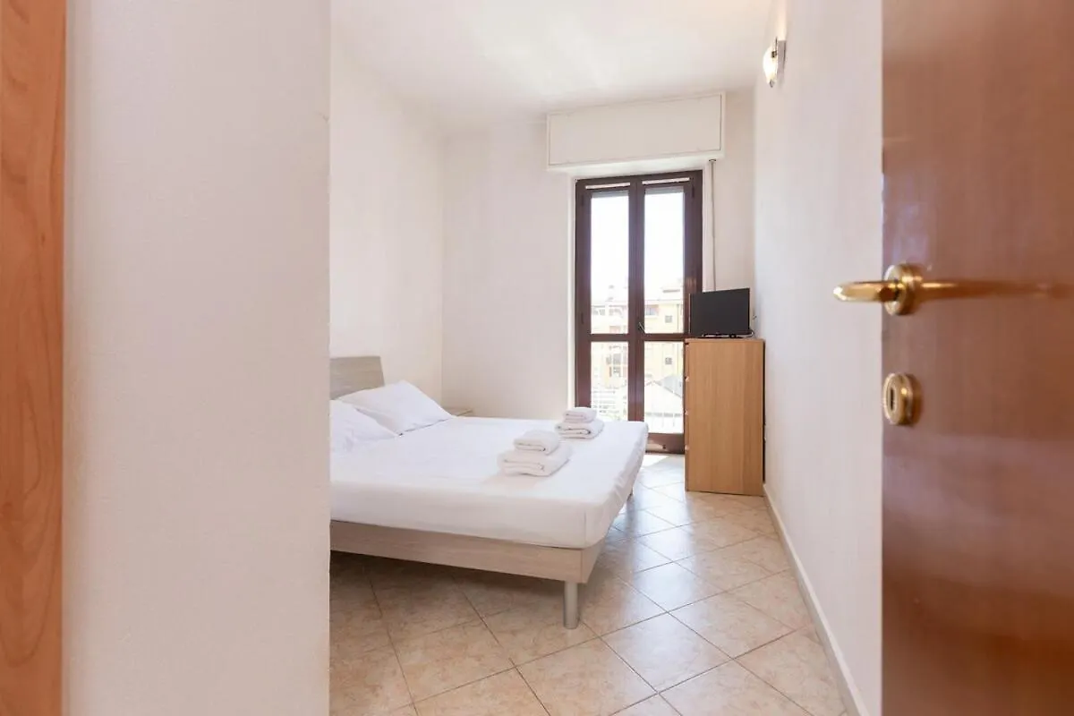Parea Exclusive Apartment - Near Hospital And Airport Milan 0*,